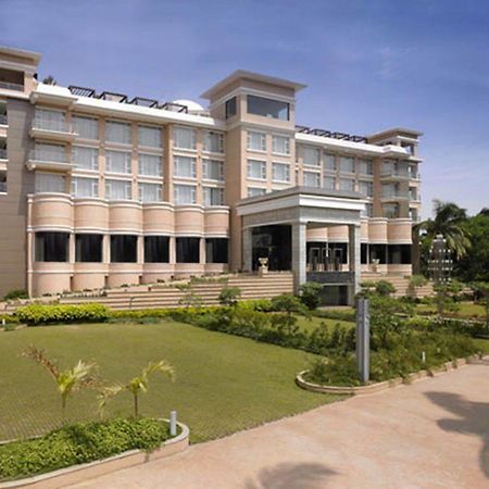 Royal Orchid Central Kireeti Hampi, Hospet Bagian luar foto
