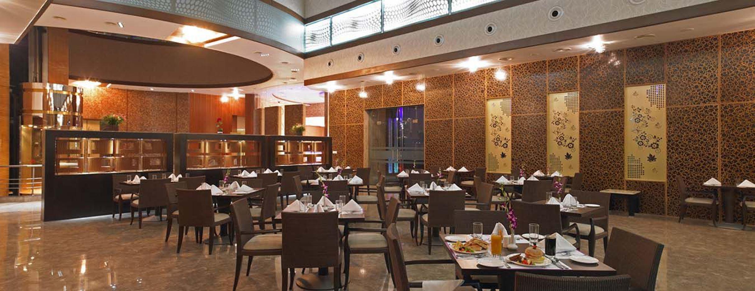 Royal Orchid Central Kireeti Hampi, Hospet Bagian luar foto